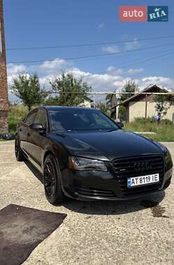 Седан Audi A8 2012 в Стрию