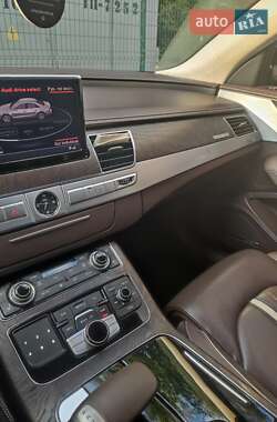Седан Audi A8 2013 в 