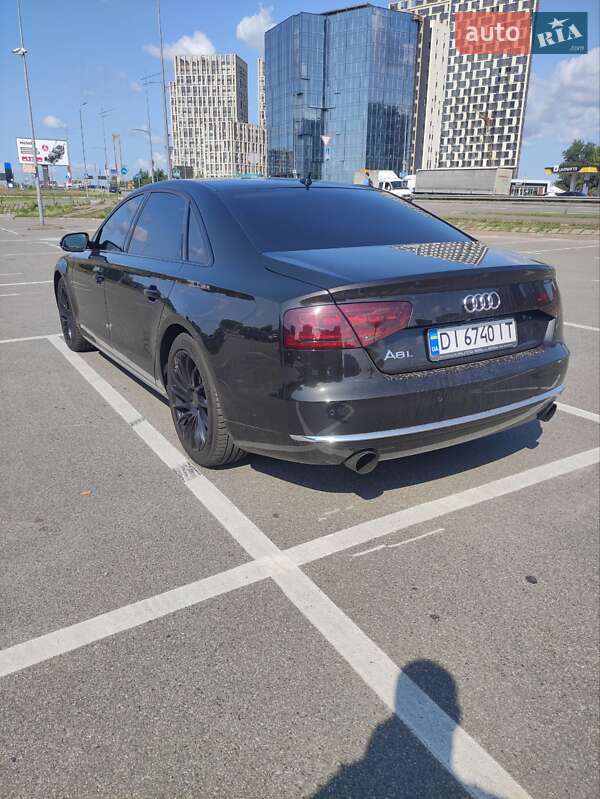 Седан Audi A8 2013 в Киеве