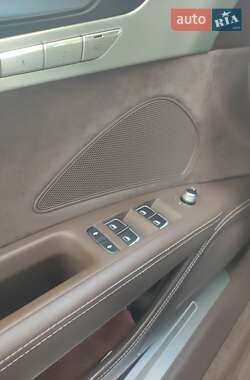 Седан Audi A8 2013 в 
