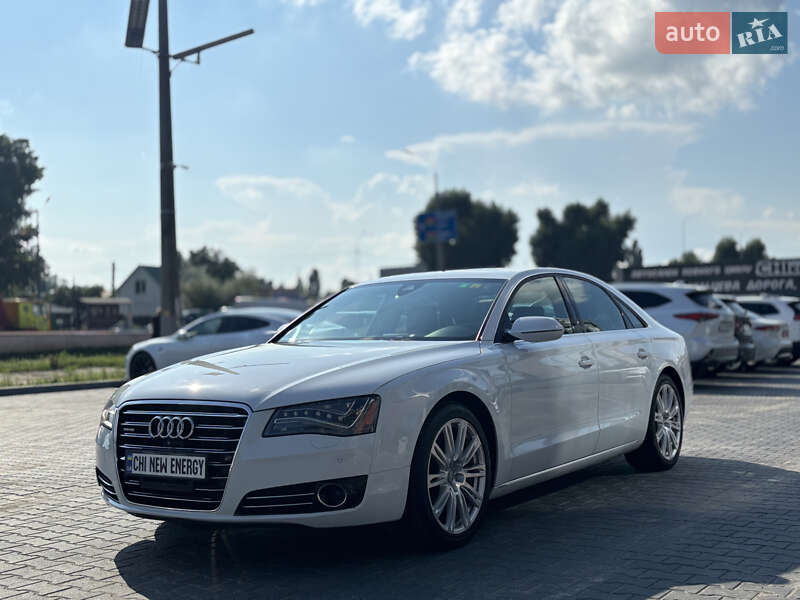 Седан Audi A8 2013 в Киеве