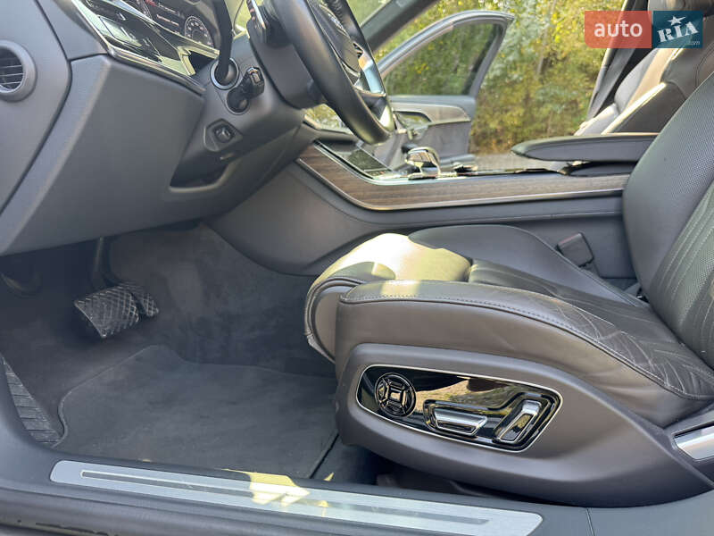 Седан Audi A8 2017 в Киеве