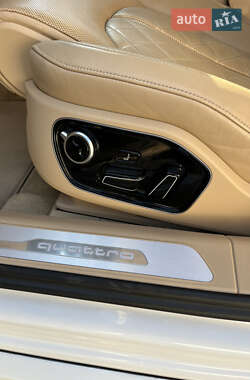 Седан Audi A8 2016 в 