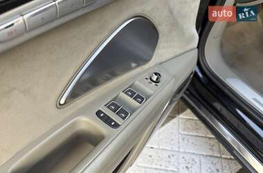 Седан Audi A8 2013 в 
