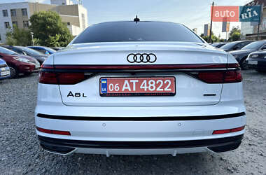 Седан Audi A8 2021 в 