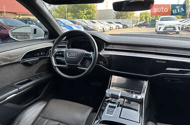 Седан Audi A8 2021 в 