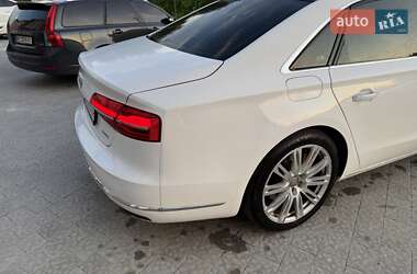 Седан Audi A8 2015 в 