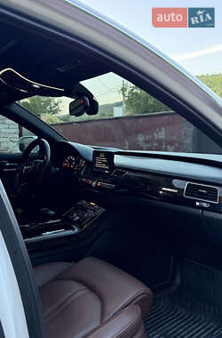 Седан Audi A8 2014 в 