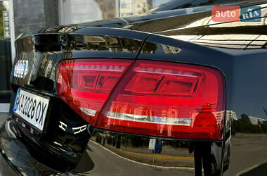 Седан Audi A8 2013 в 