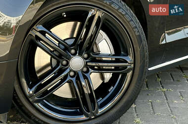 Седан Audi A8 2013 в 