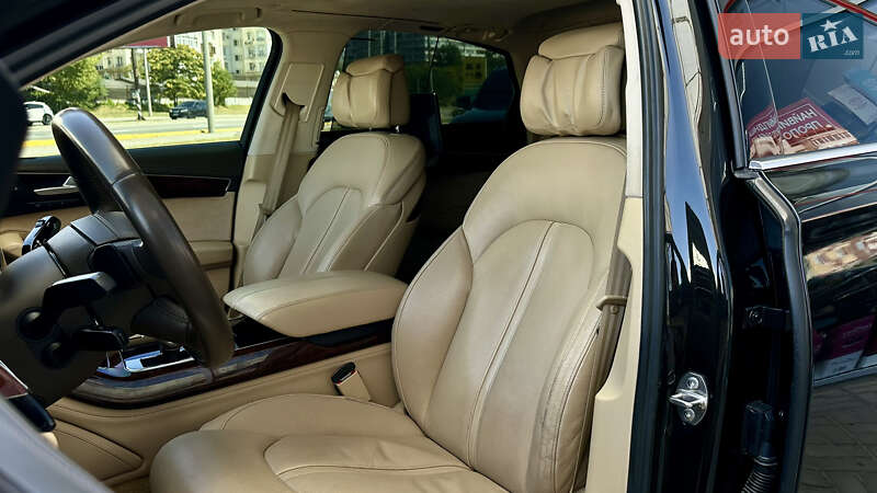 Седан Audi A8 2013 в Запорожье