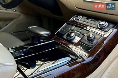 Седан Audi A8 2013 в 