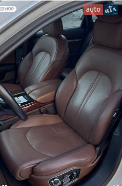 Седан Audi A8 2012 в 