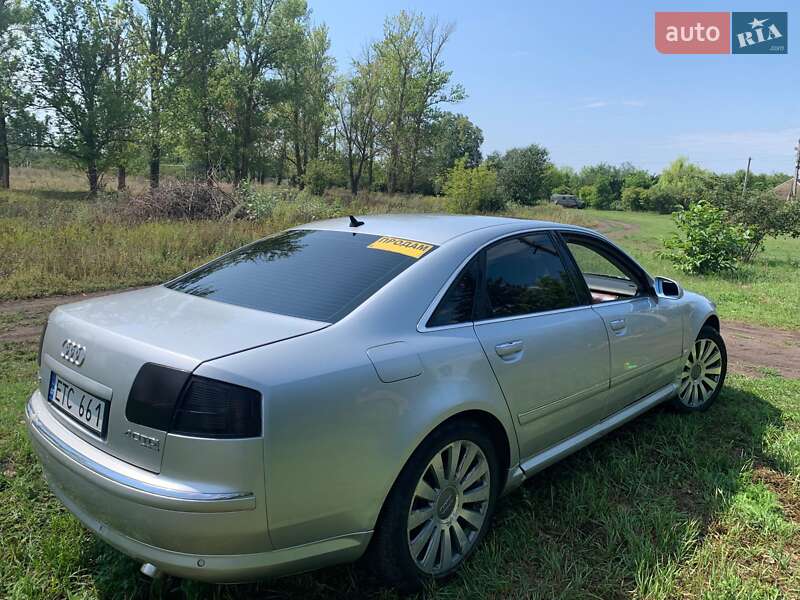Седан Audi A8 2004 в Харькове