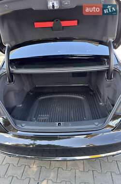 Седан Audi A8 2017 в 