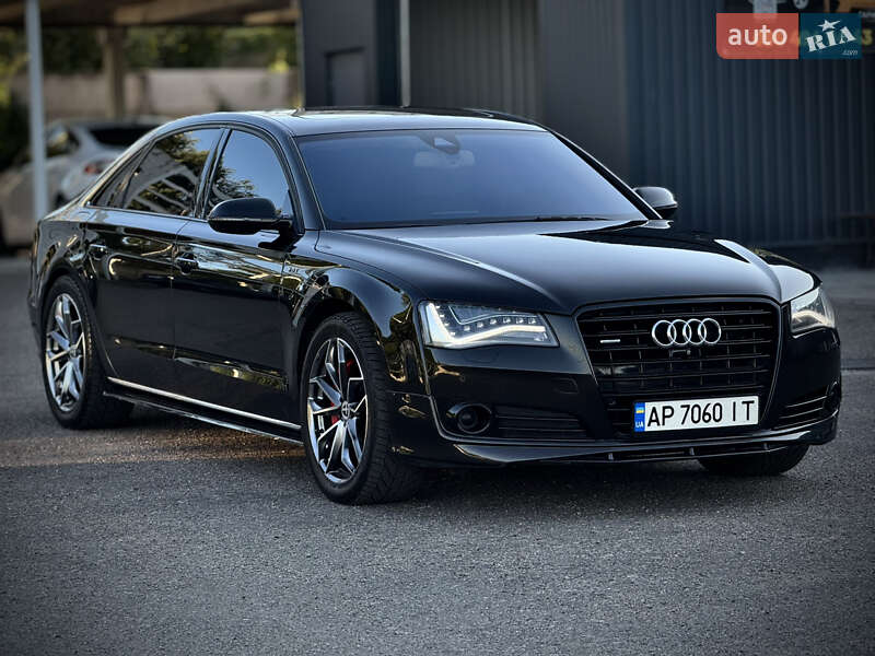 Седан Audi A8 2013 в Запорожье