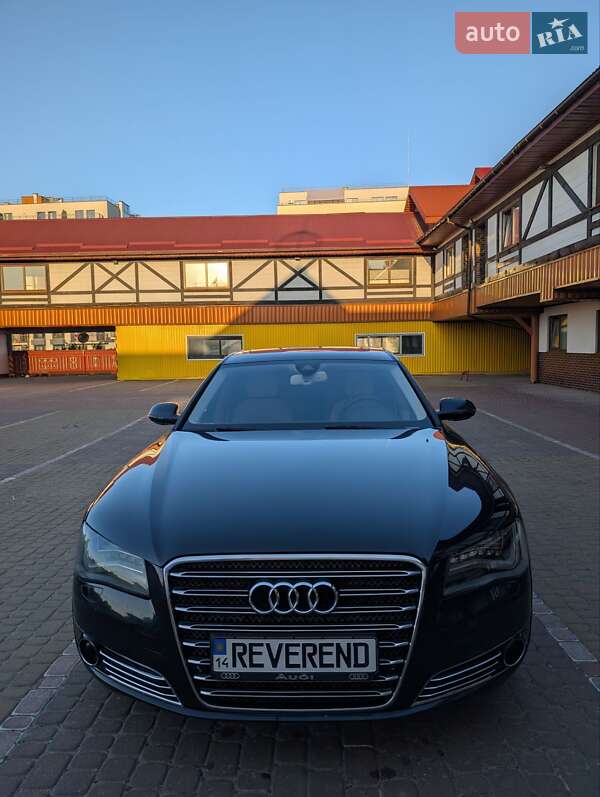 Седан Audi A8 2011 в Львове