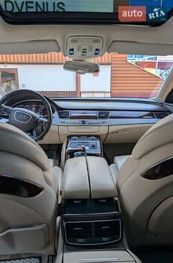 Седан Audi A8 2011 в 