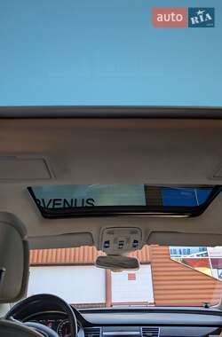 Седан Audi A8 2011 в 