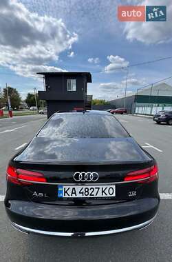 Седан Audi A8 2017 в 