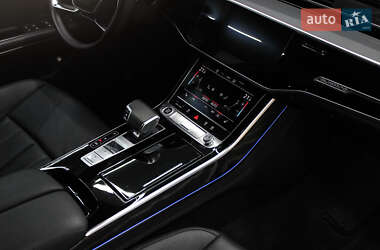 Седан Audi A8 2021 в 