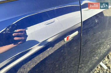 Седан Audi A8 2020 в 