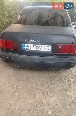 Седан Audi A8 1997 в 