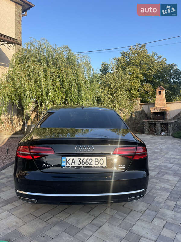 Седан Audi A8 2017 в Одессе