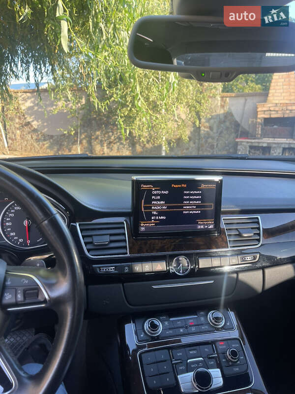 Седан Audi A8 2017 в Одессе