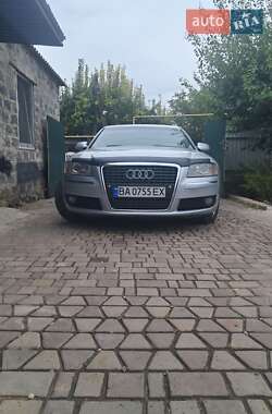 Седан Audi A8 2004 в 