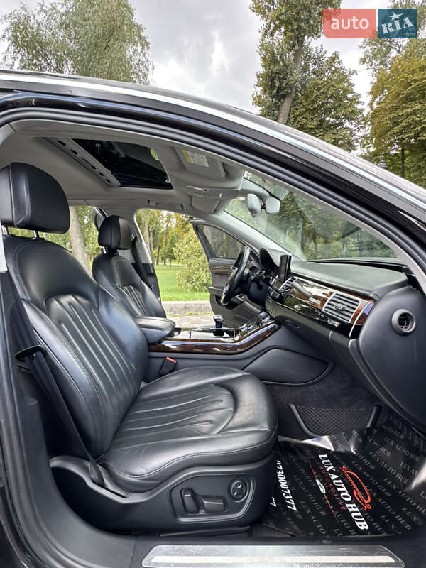 Седан Audi A8 2017 в Киеве