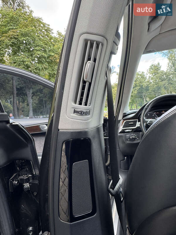 Седан Audi A8 2017 в Киеве