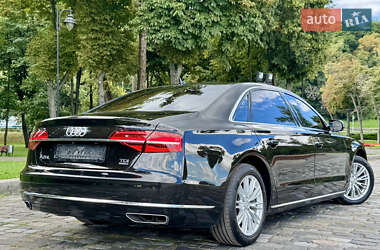 Седан Audi A8 2017 в 