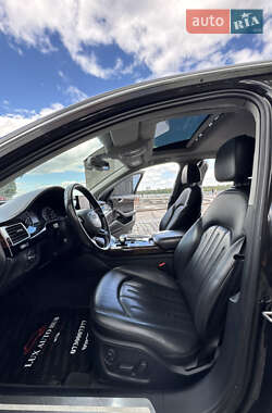 Седан Audi A8 2017 в 