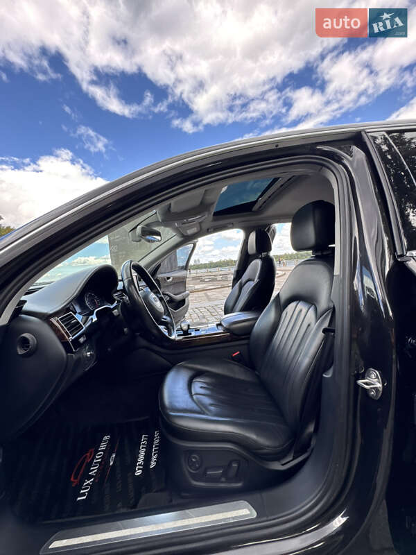 Седан Audi A8 2017 в Киеве