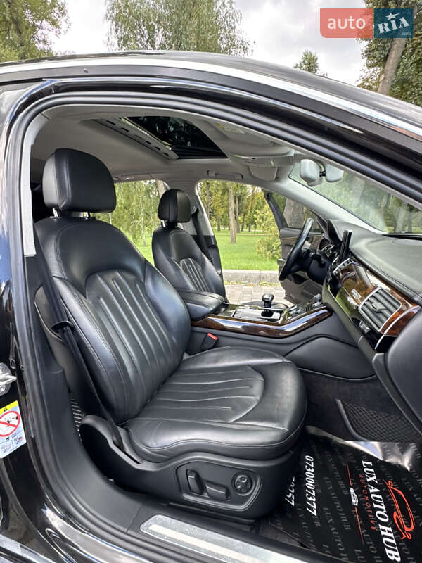 Седан Audi A8 2017 в Киеве