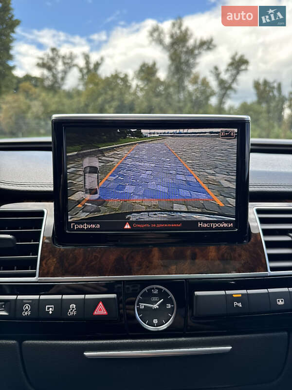 Седан Audi A8 2017 в Киеве