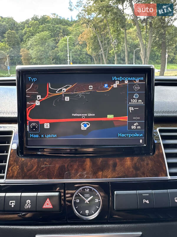 Седан Audi A8 2017 в Киеве