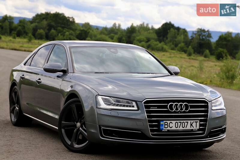 Седан Audi A8 2015 в Дрогобичі