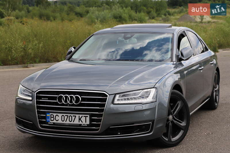 Седан Audi A8 2015 в Дрогобичі
