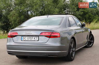 Седан Audi A8 2015 в Дрогобыче