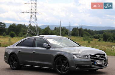 Седан Audi A8 2015 в Дрогобыче