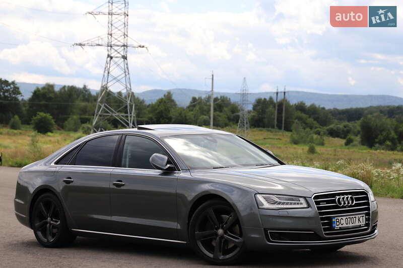Седан Audi A8 2015 в Дрогобичі