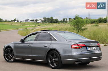 Седан Audi A8 2015 в 