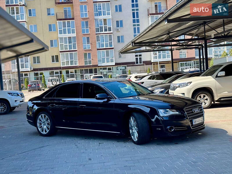 Седан Audi A8 2011 в Житомире