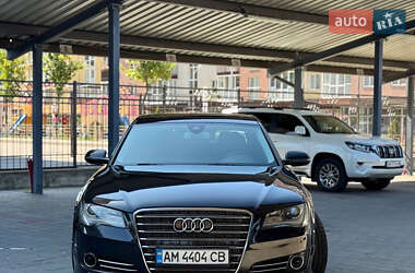 Седан Audi A8 2011 в 