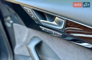 Седан Audi A8 2011 в 