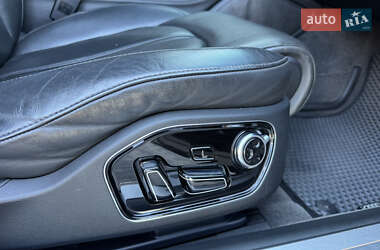 Седан Audi A8 2010 в 