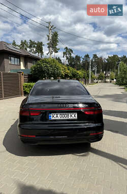Седан Audi A8 2017 в 