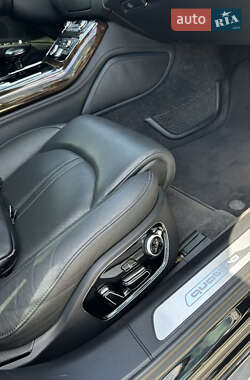 Седан Audi A8 2015 в 